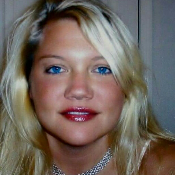 Meet your Posher, Joanne - Picture 3 of 8